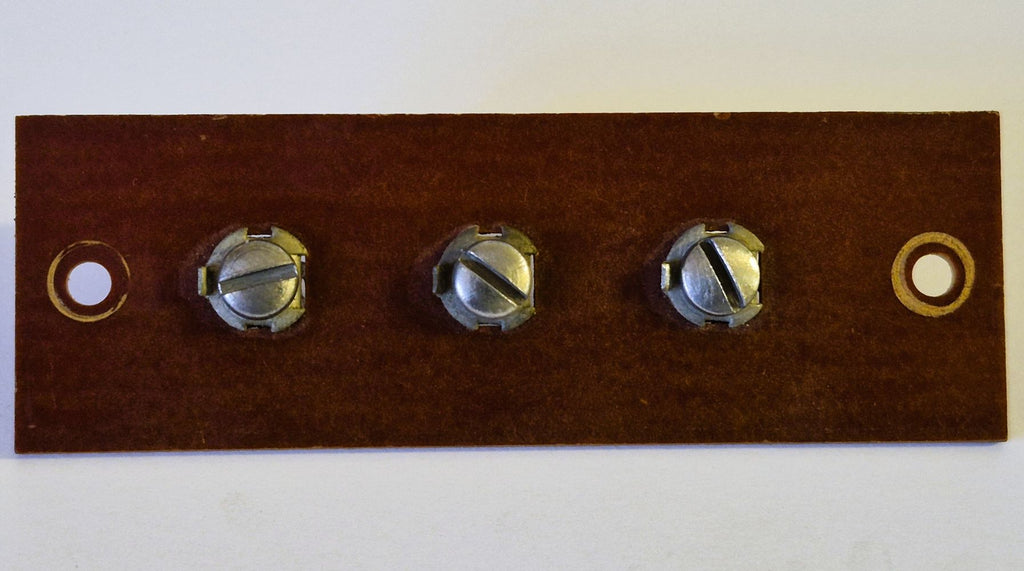 Power Terminal Strip for early AO-10 Preamp